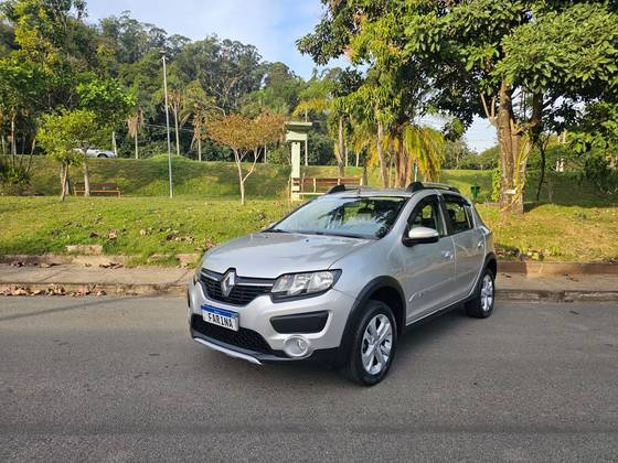 RENAULT SANDERO 1.6 16V SCE FLEX STEPWAY DYNAMIQUE EASY-R RENAULT SANDERO 1.6 16V SCE FLEX STEPWAY DYNAMIQUE EASY-R